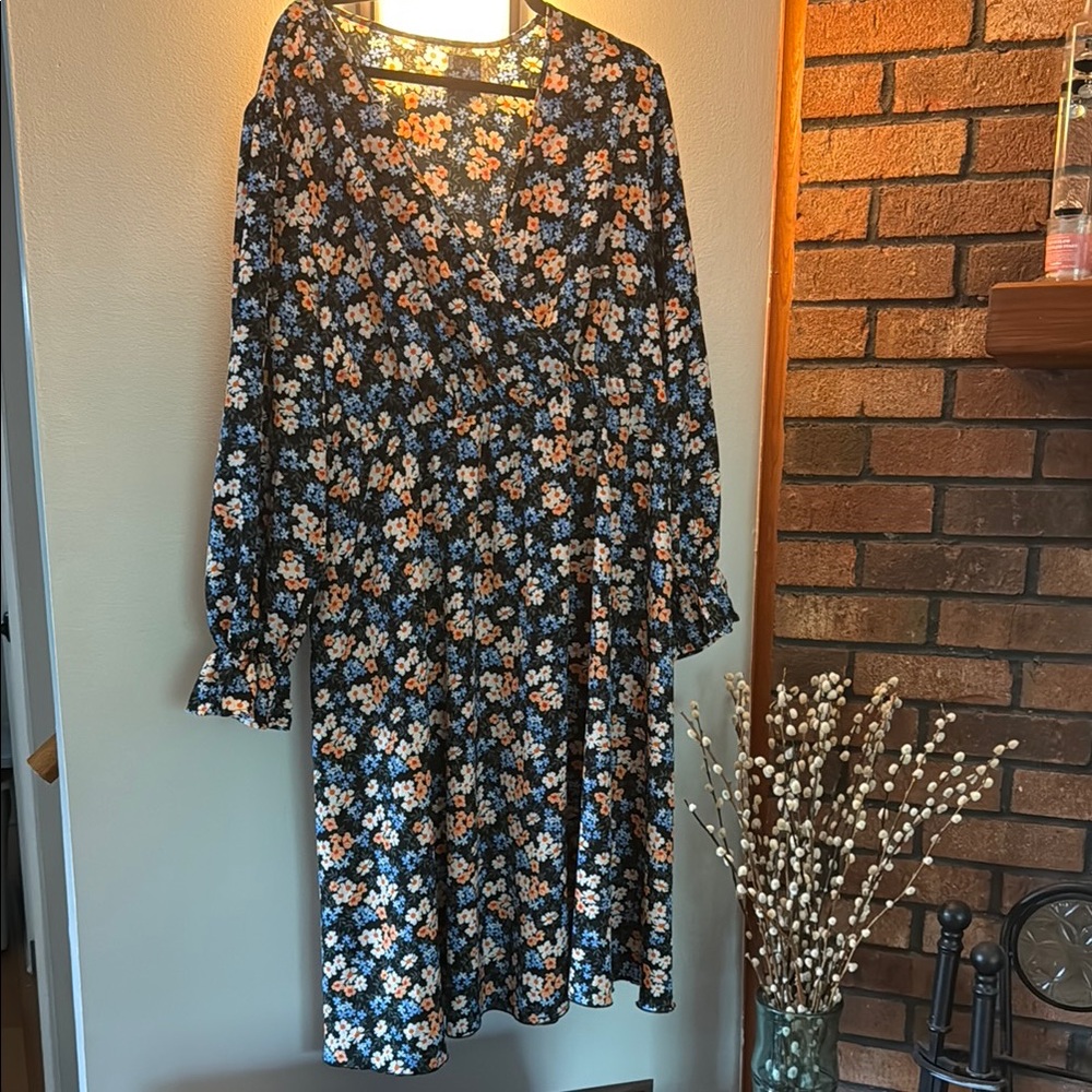 SHEIN Navy Floral Long Sleeve Dress